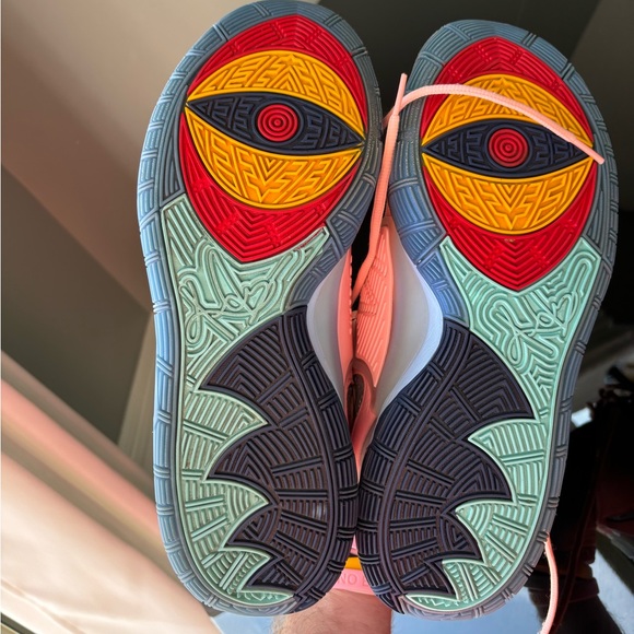 Men’s Nike Kyrie 6 Khepri size 13 - Picture 4 of 5
